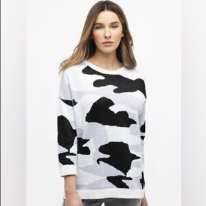 Reversible Camo Crewneck Pullover by Kinross Cashmere Size XSmall